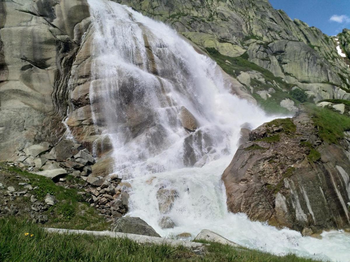 Hotel Rosengaertli Leissigen ภายนอก รูปภาพ